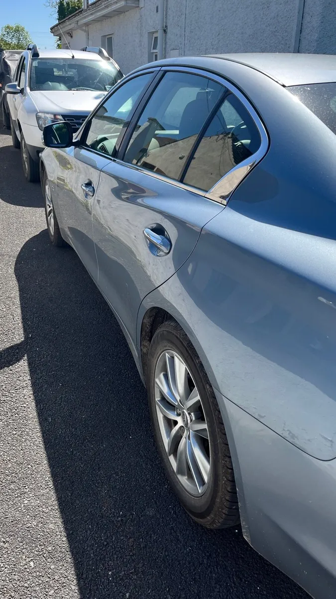 Infiniti Q50 - Image 2