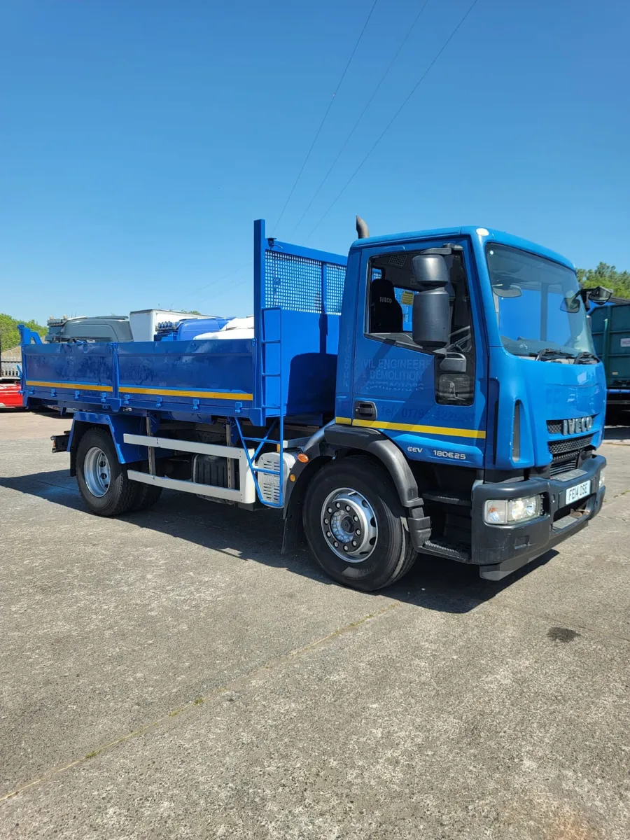 2014 Iveco 18 ton steel drop side Tipper Manual bo - Image 2