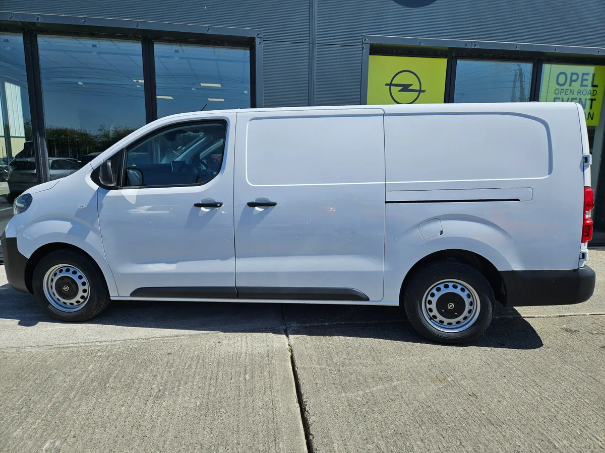 Opel Vivaro 2025 - Image 2