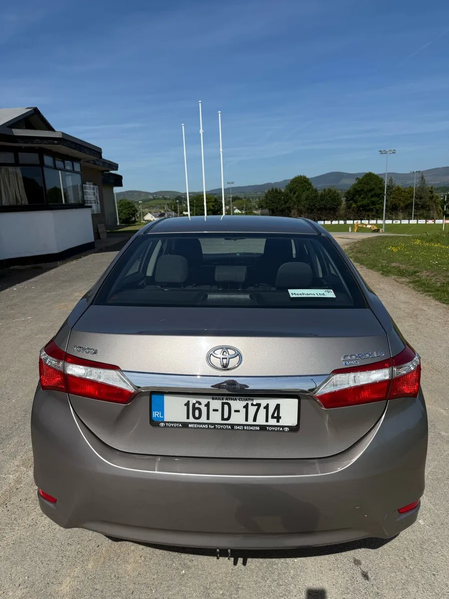 Toyota Corolla 1.4 Luna Diesel // Alloy Wheels - Image 2