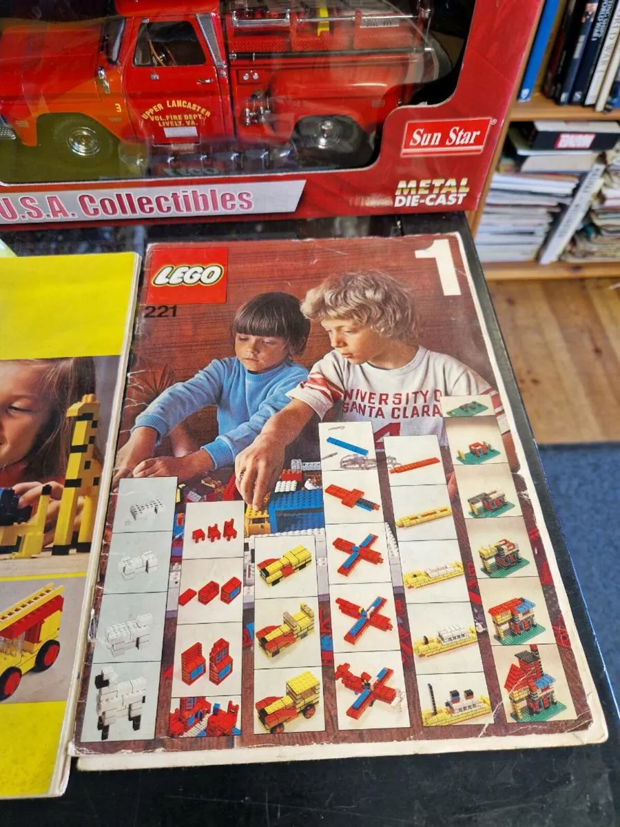 Vintage Lego Instruction Manuals - Image 3
