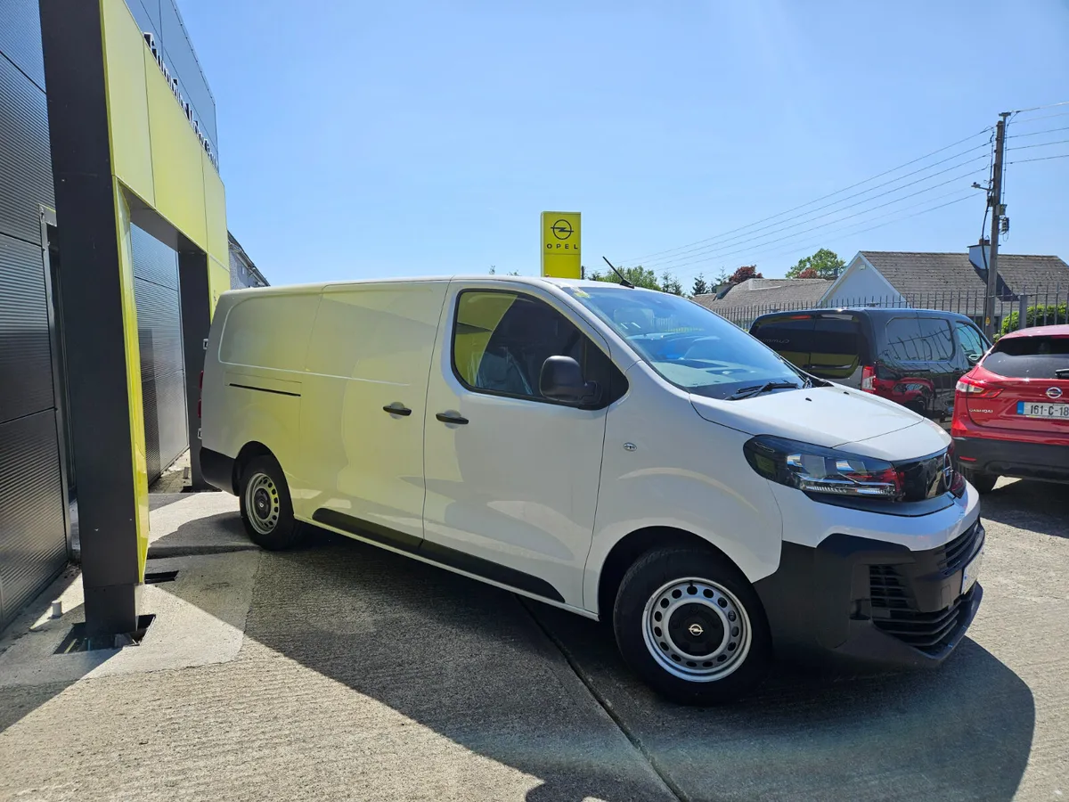 Opel Vivaro 1.5 DEMO DEAL - Image 2