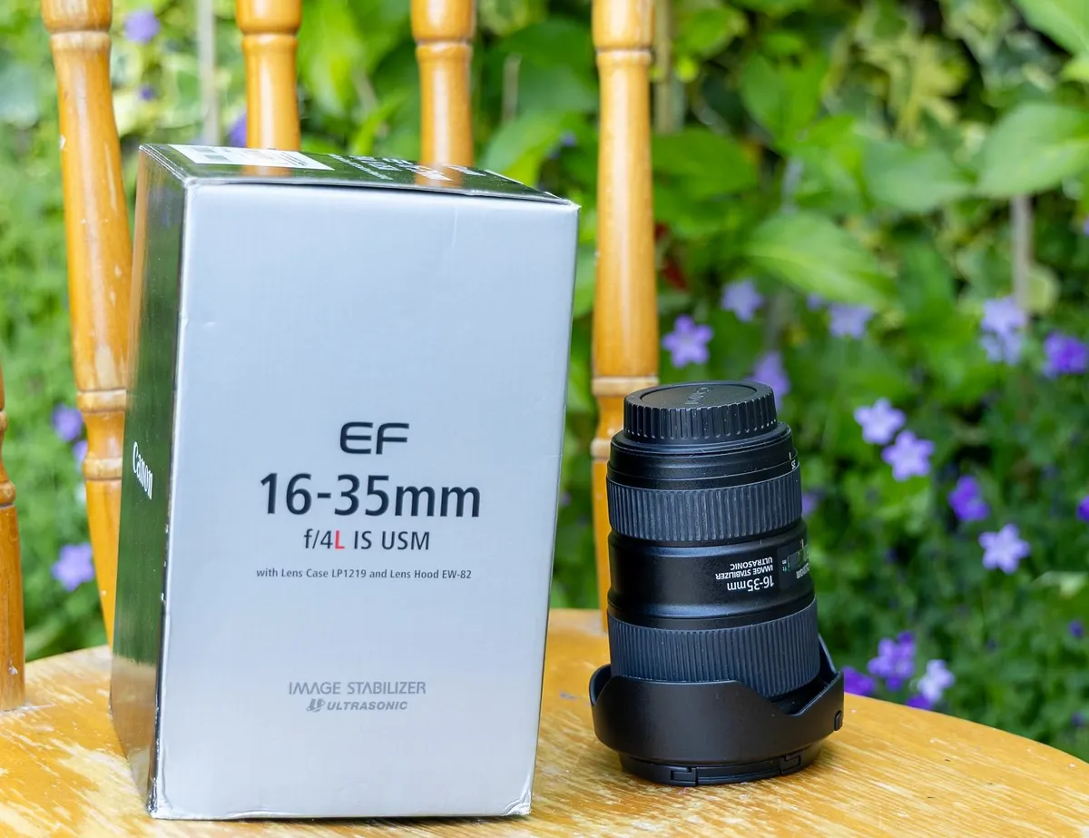 Canon EF 16-35mm f4L IS USM - rarely used - Image 2