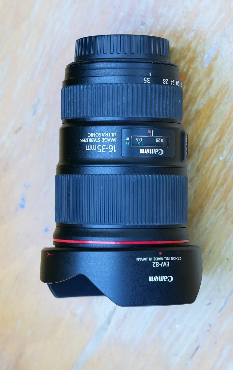Canon EF 16-35mm f4L IS USM - rarely used - Image 3