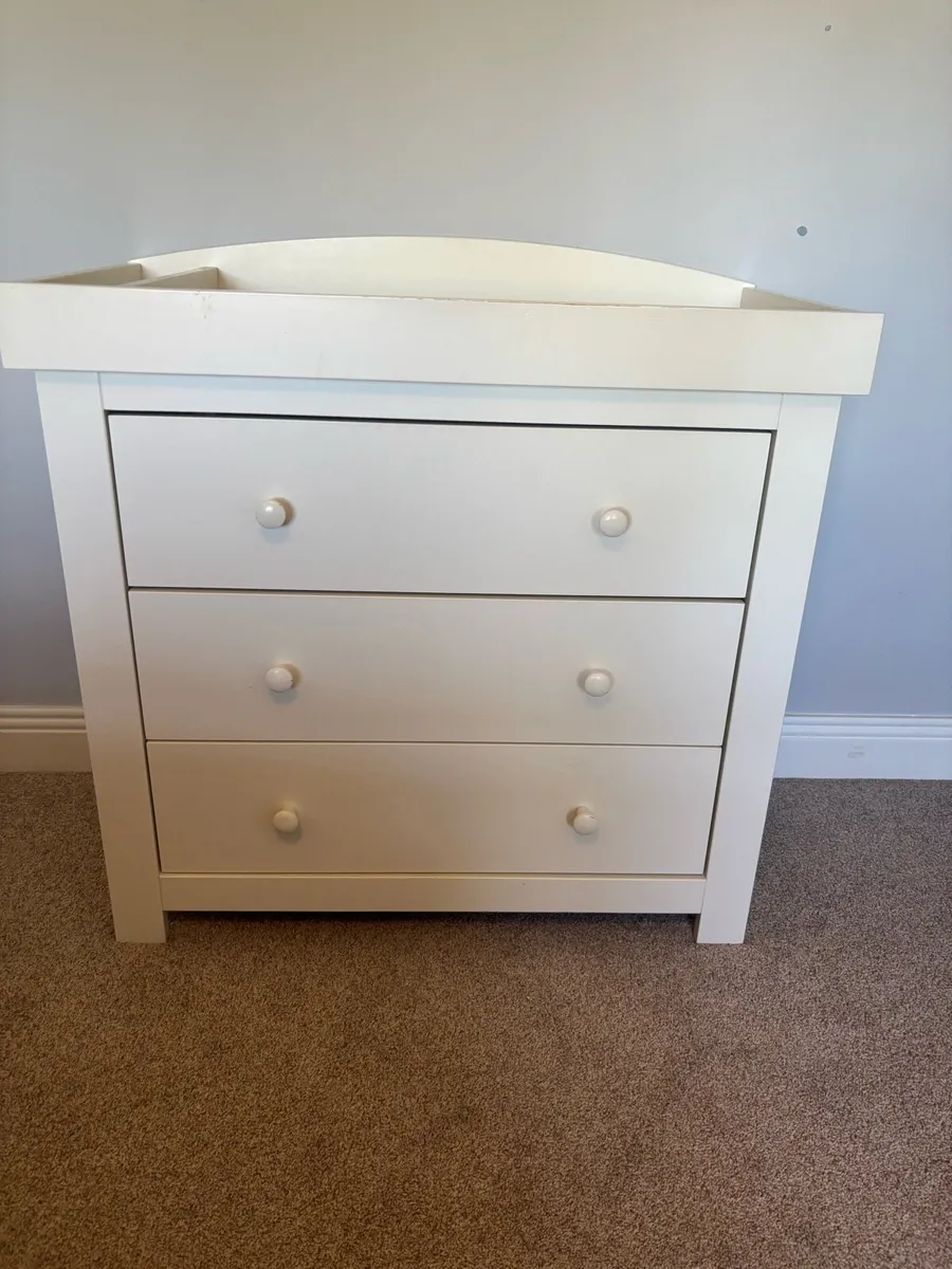 Mamas and Papas 3 Piece Nursery Furniture set - Image 4