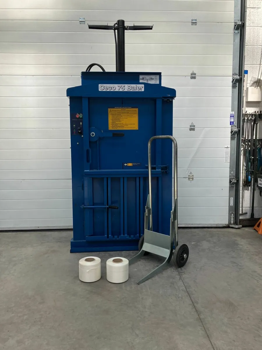 Cardboard Plastic Baler Compactor - Image 1