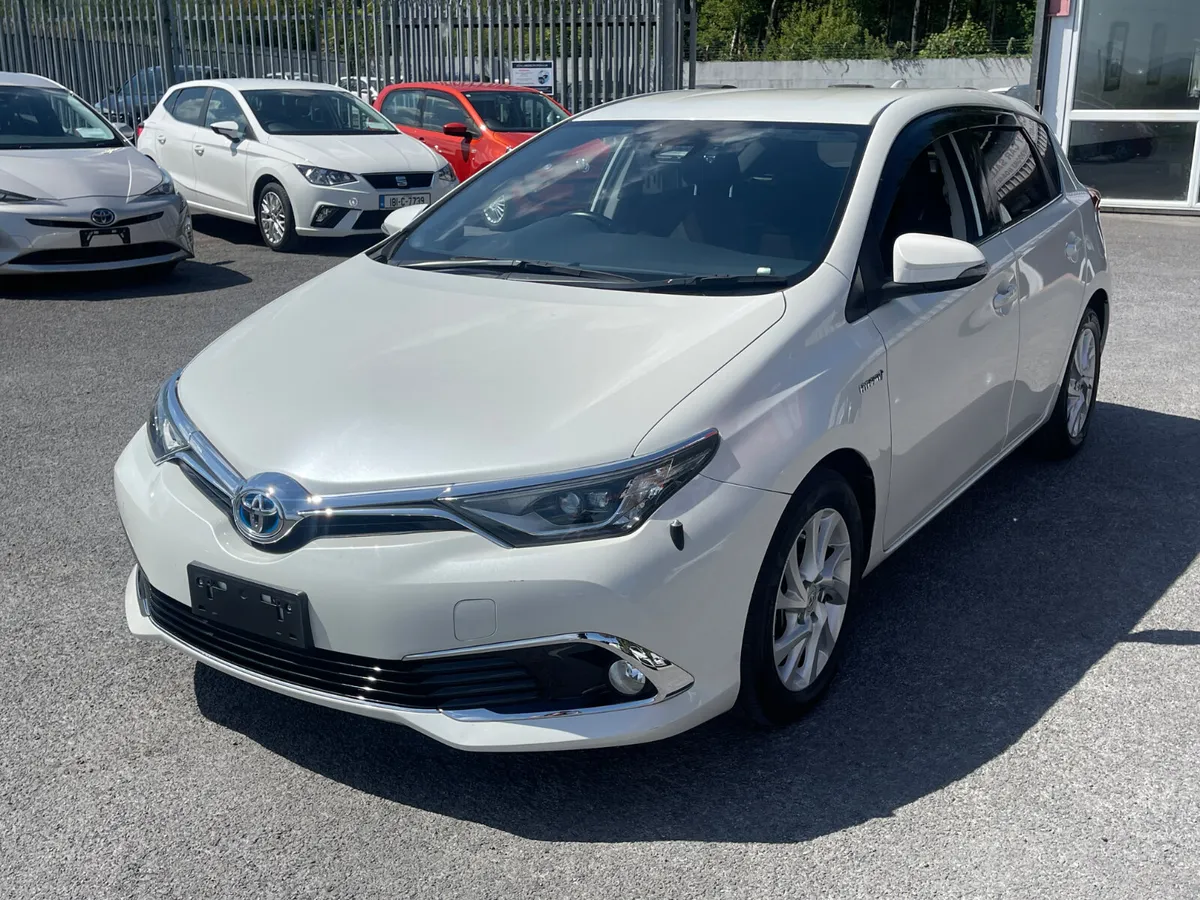 2016-2 Toyota auris - Image 3