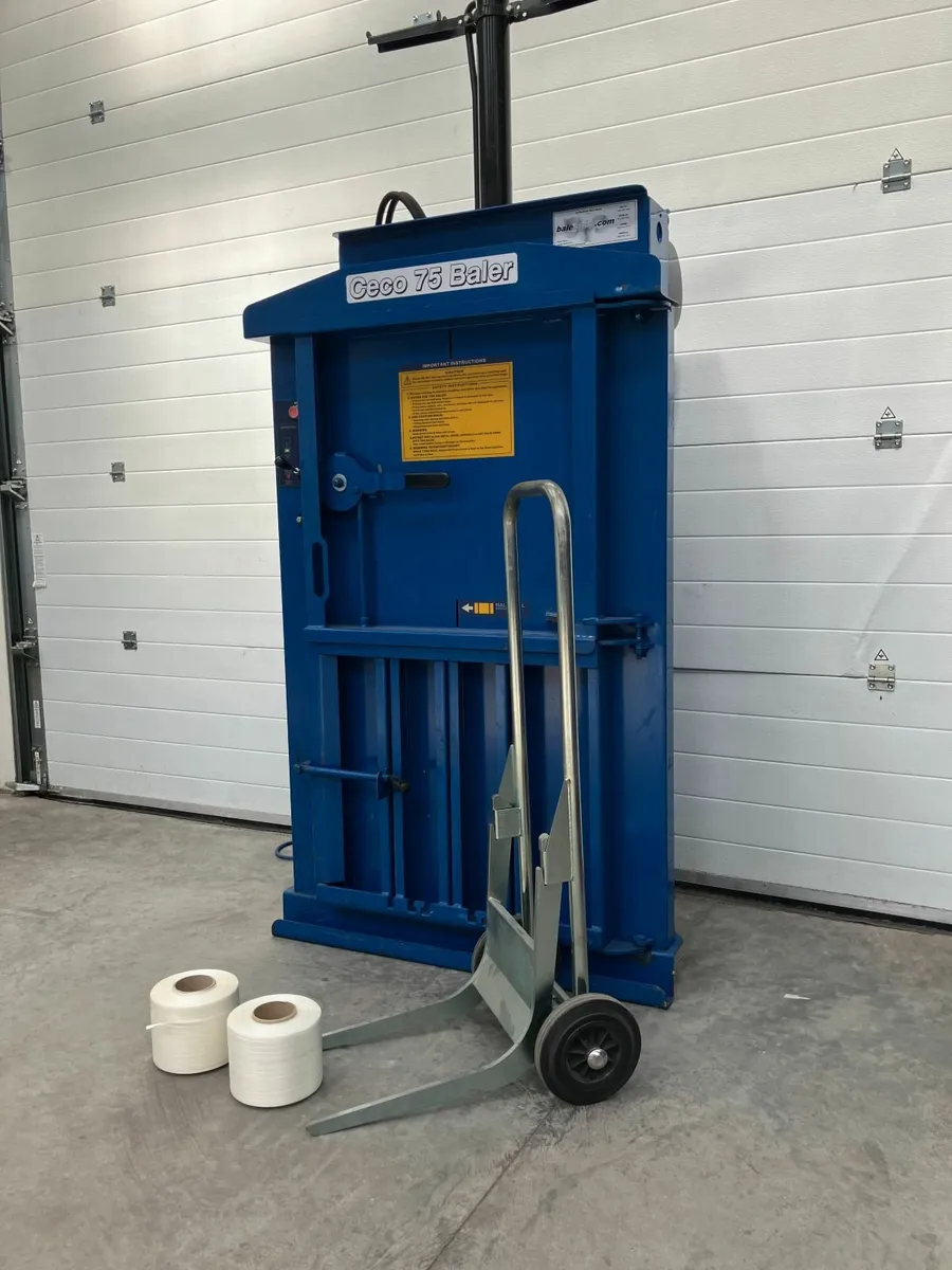 Cardboard Plastic Baler Compactor - Image 2