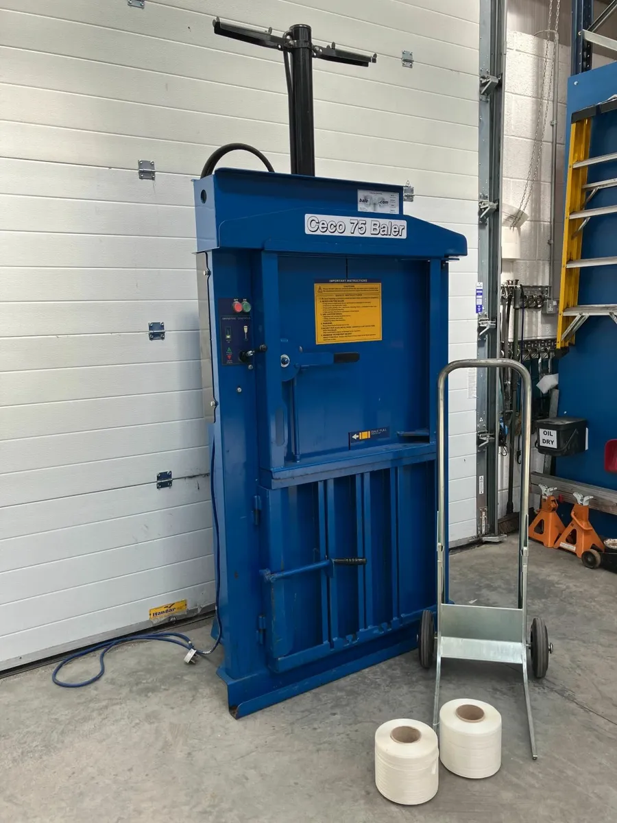 Cardboard Plastic Baler Compactor - Image 3
