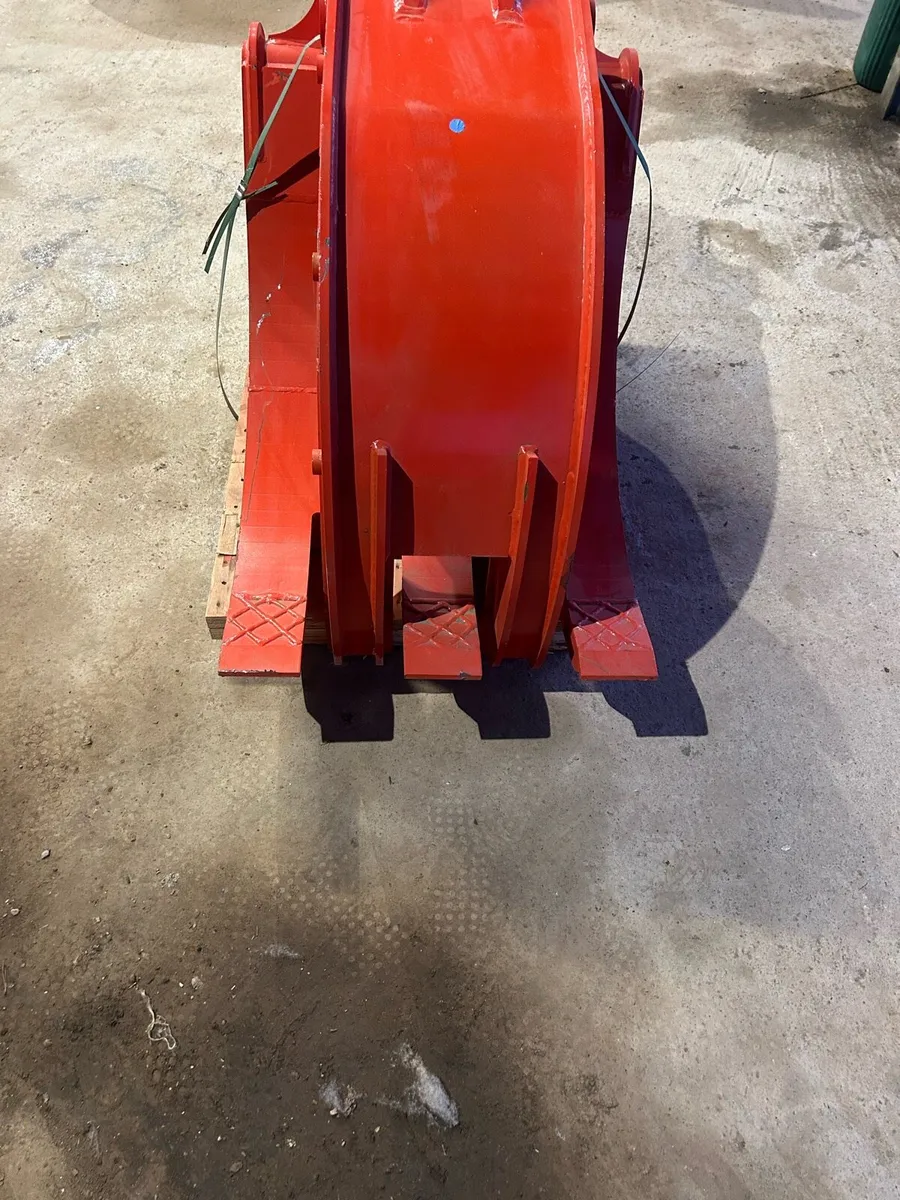 grabs - Image 4