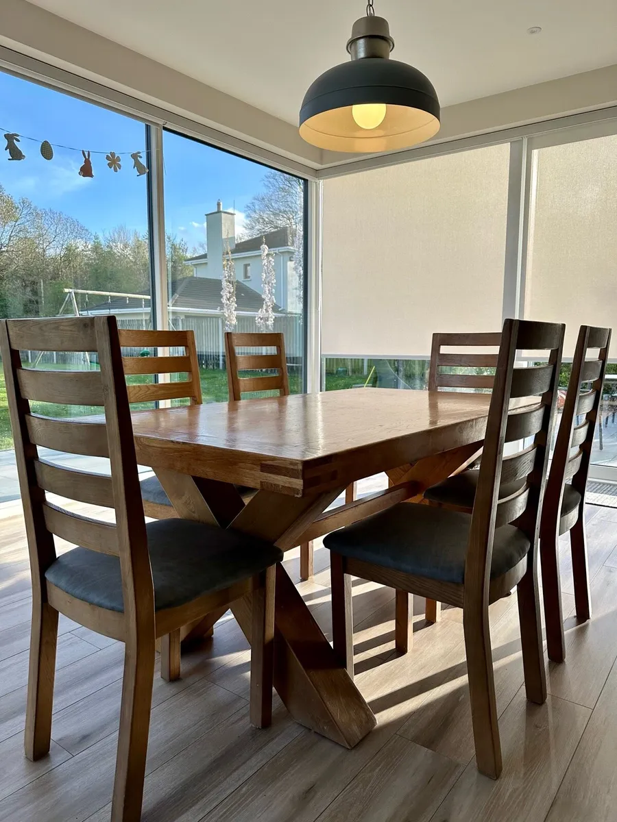 Dining Table & 6 chairs - Image 1