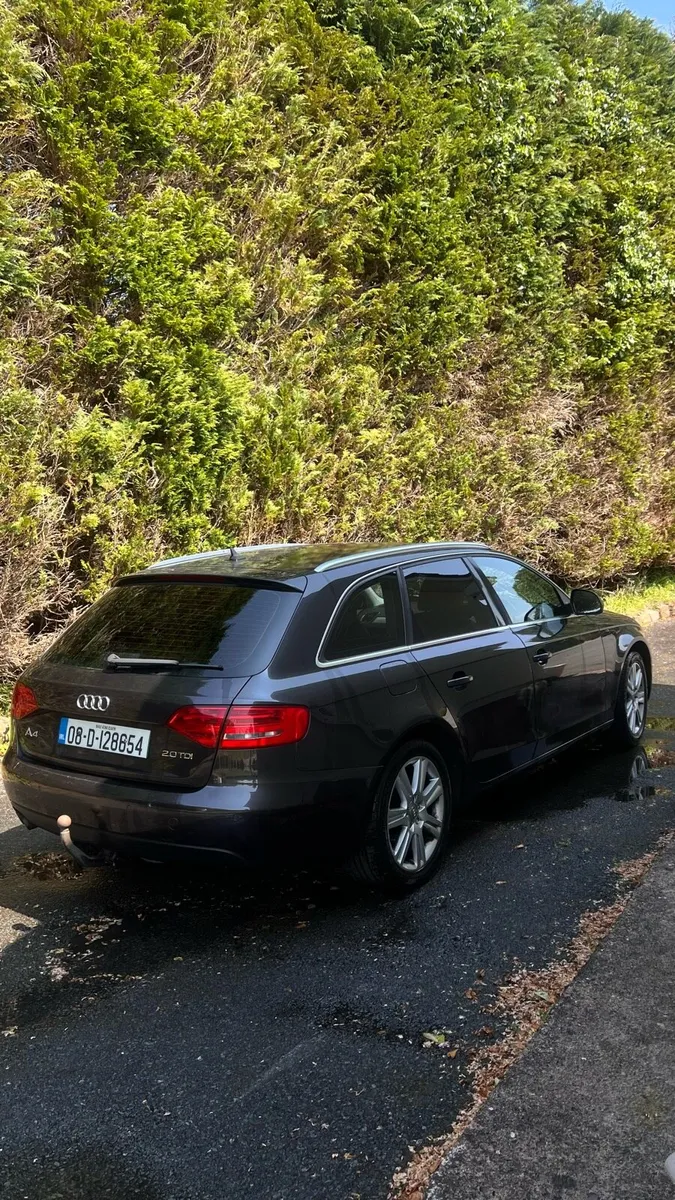 Audi A4 Avant SE 2.0 TDi Huge Spec - Image 3