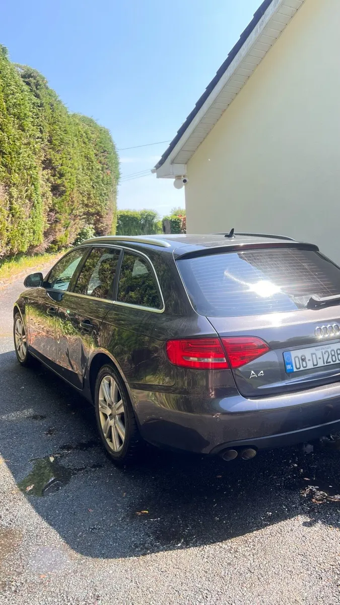 Audi A4 Avant SE 2.0 TDi Huge Spec - Image 4