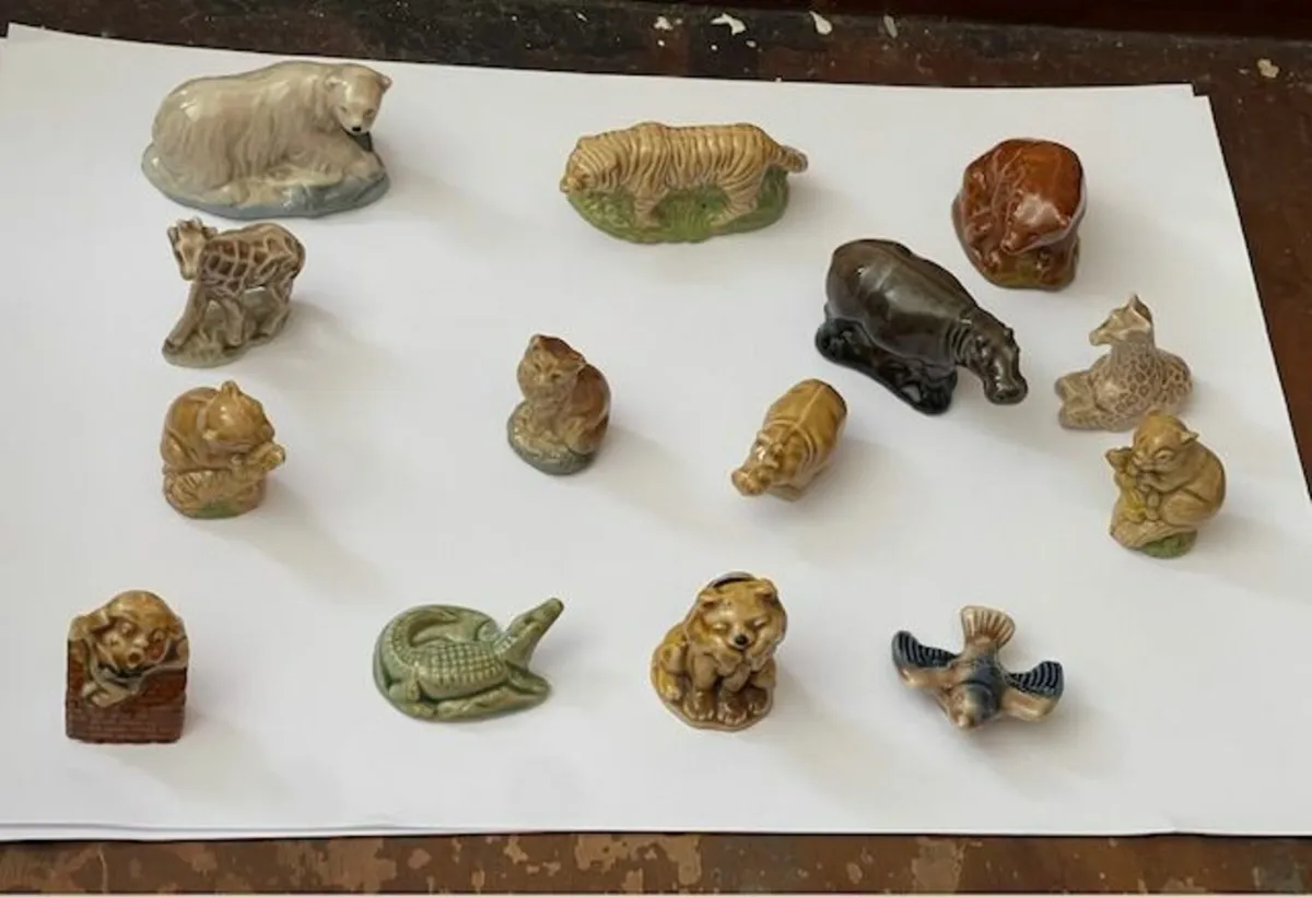 'Wade' figurines - Image 1