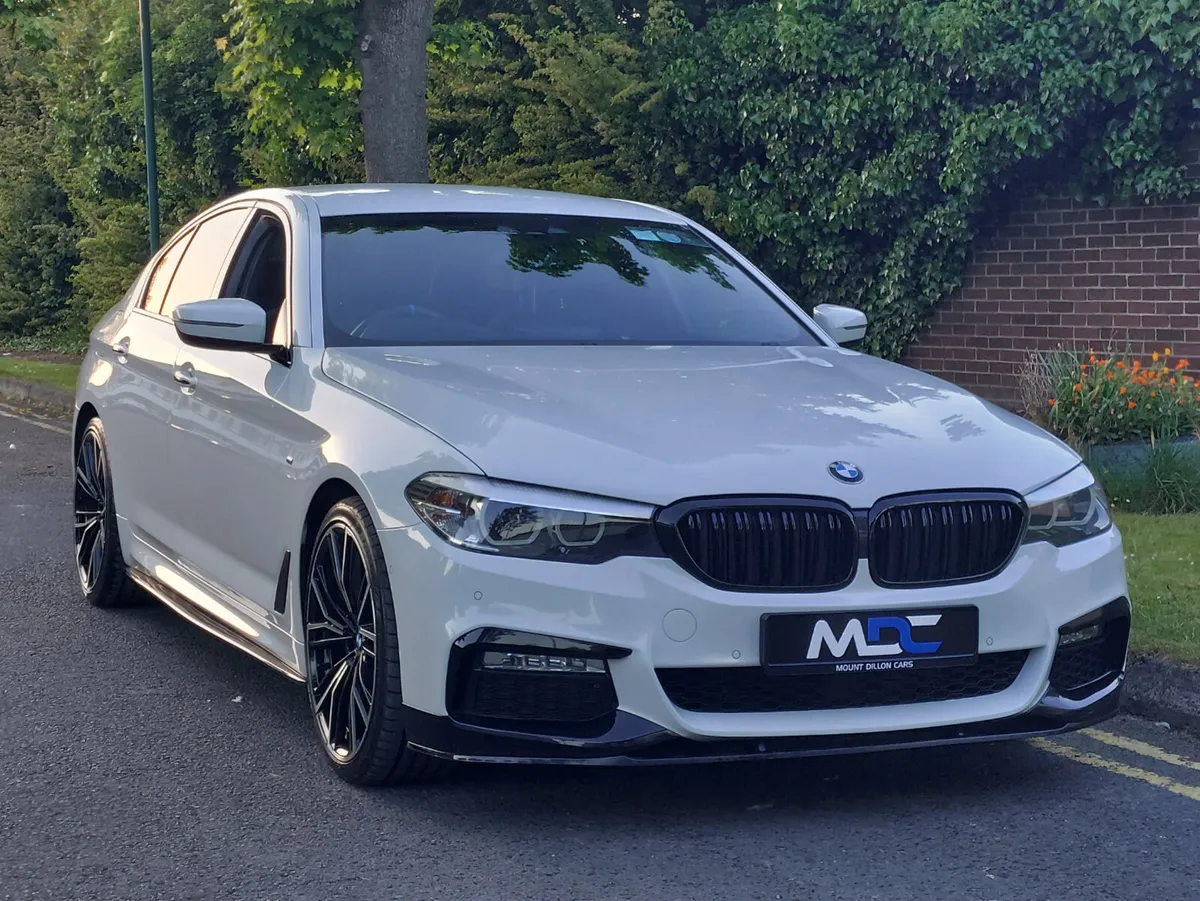 2017 BMW 520d M-Sport X-Drive *IMMACULATE* - Image 3