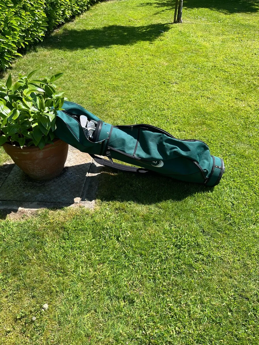 Golf - Image 1