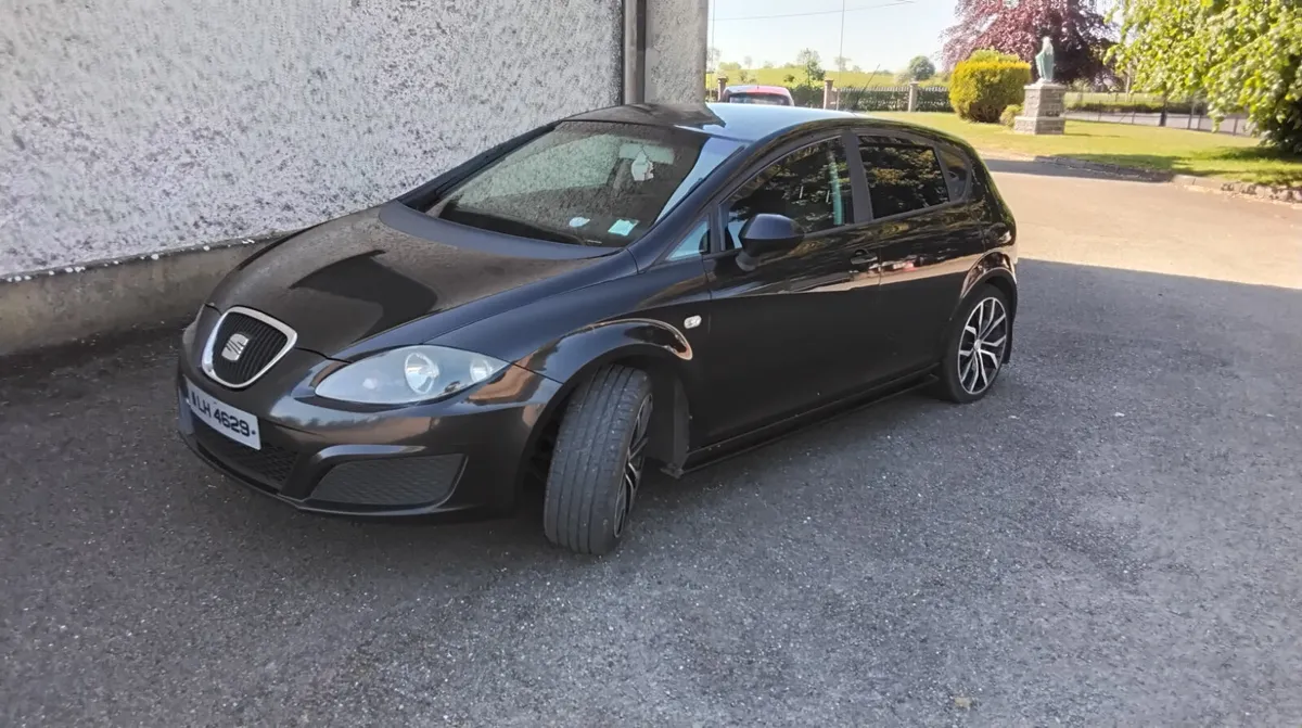 SEAT LEON 1.6 TDI STYLE.. - Image 2