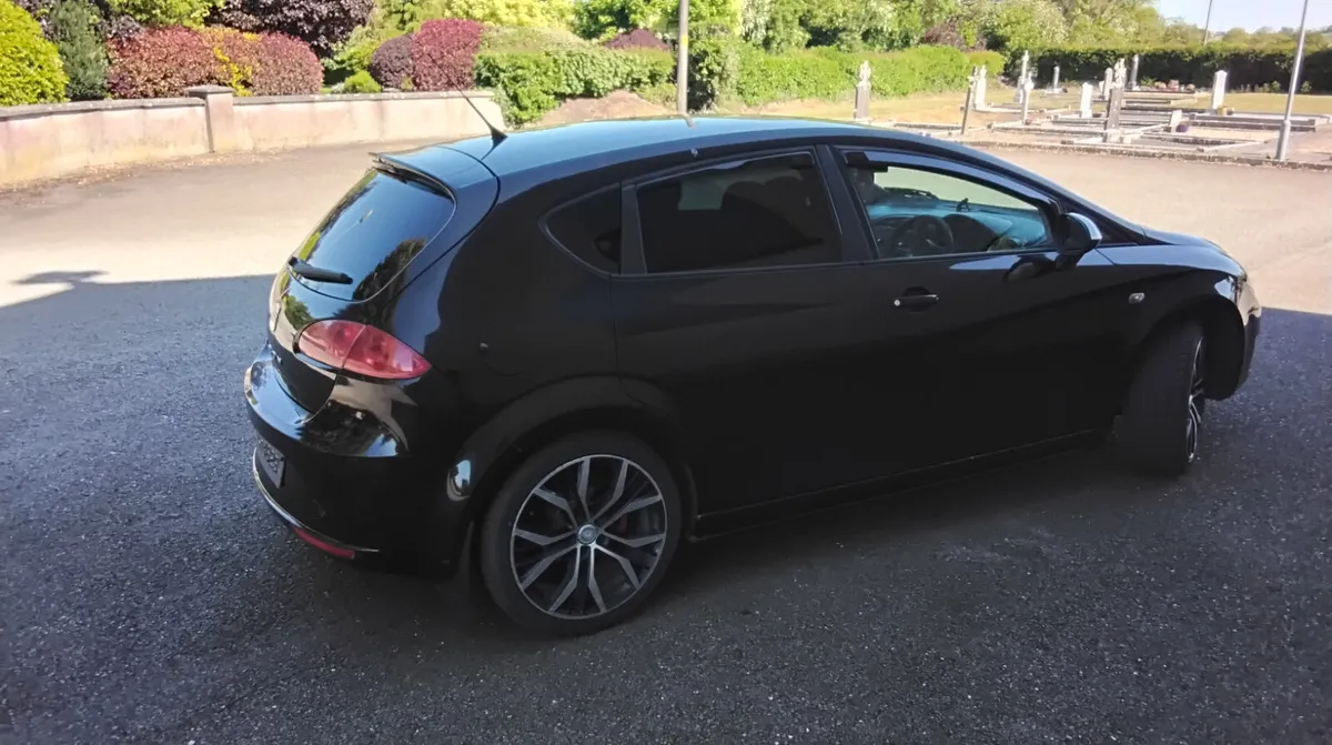 SEAT LEON 1.6 TDI STYLE.. - Image 4