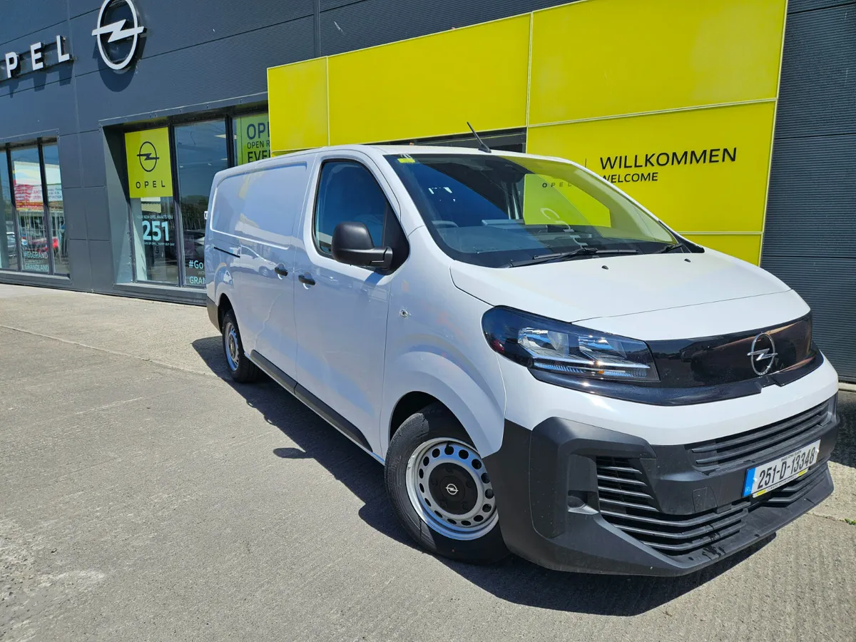 Opel Vivaro DEMO DEAL - Image 1