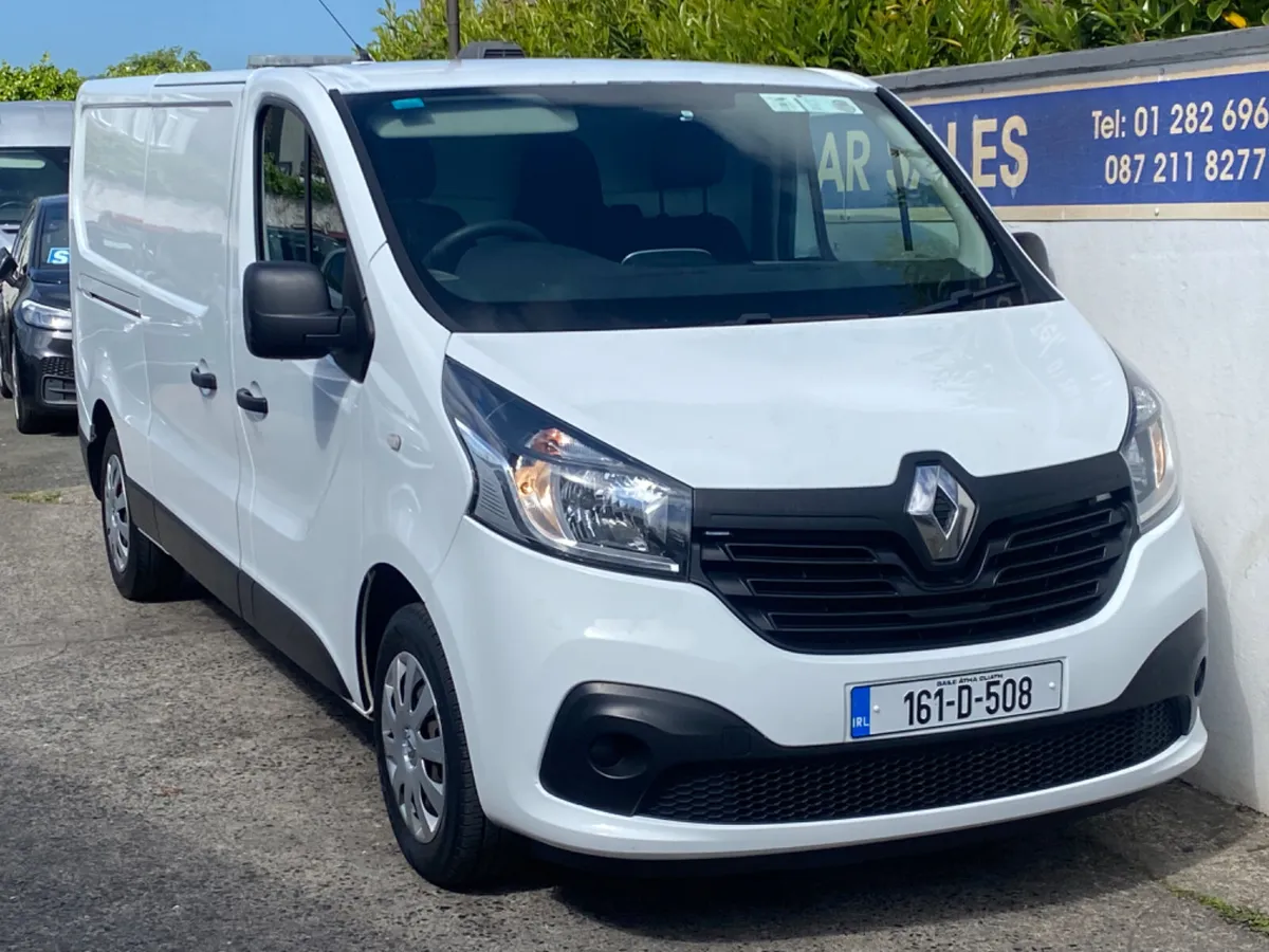 Renault Trafic  Twin Sliding Doors Air Con - Image 2