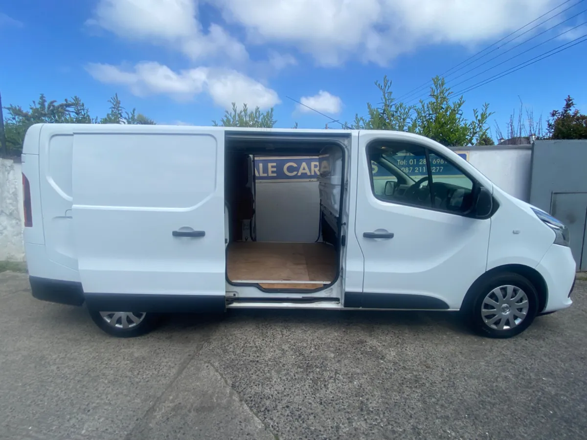 Renault Trafic  Twin Sliding Doors Air Con - Image 1