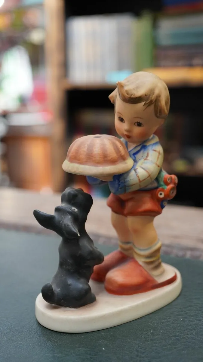 Goebel Hummel Figurine - Bringing His Share - Image 2