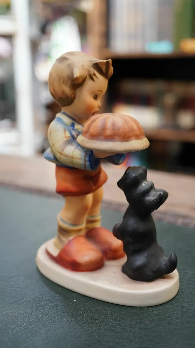 Goebel Hummel Figurine - Bringing His Share - Image 3
