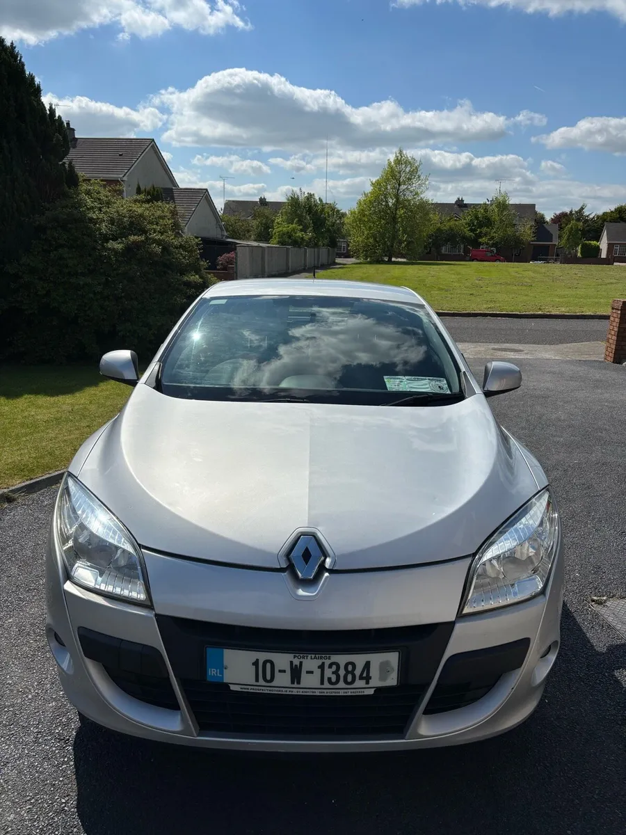 Renault Megane Coupe 1.5 Diesel LOW MILEAGE - Image 2