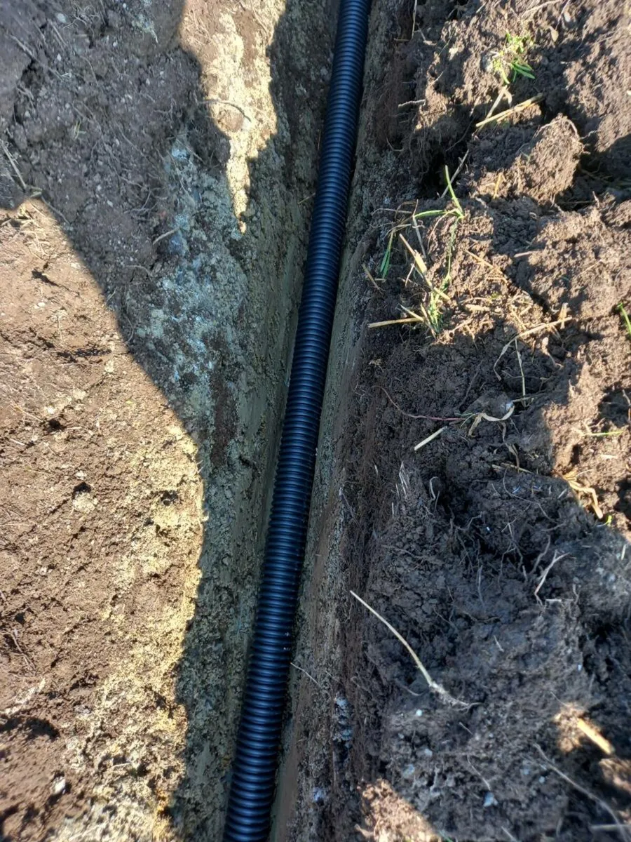 Digger hire - Image 2