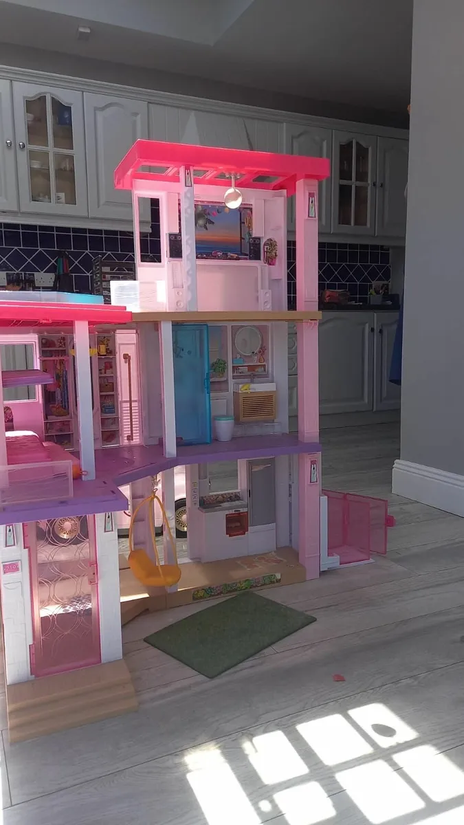 Barbie Dream House - Image 2