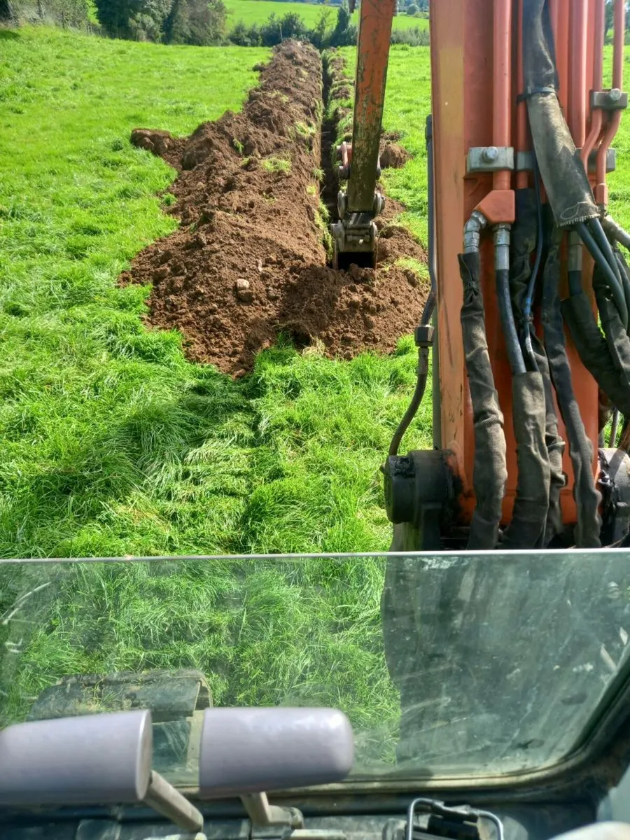 Digger hire - Image 1