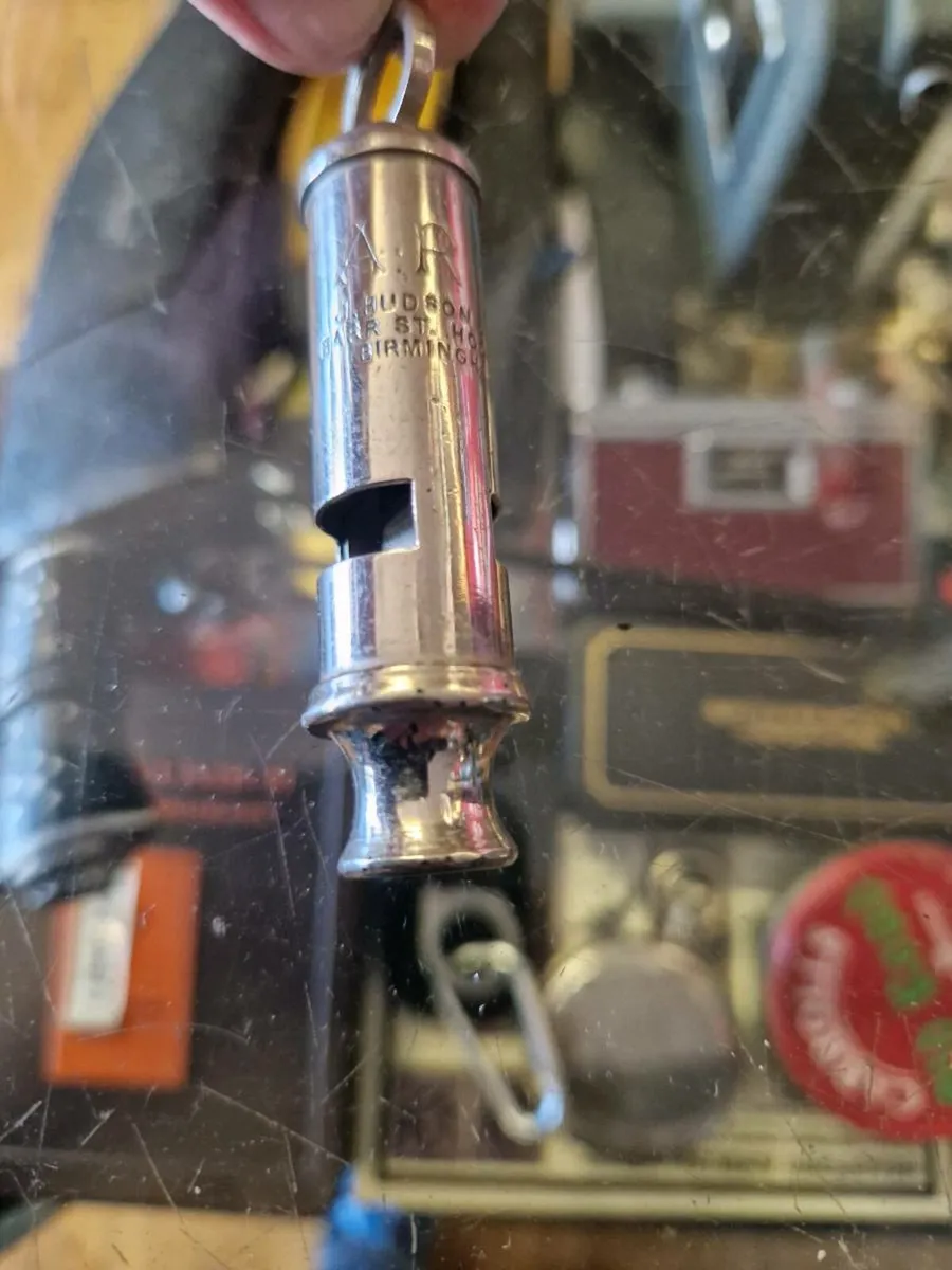 Vintage Police Mans Whistle - Image 2
