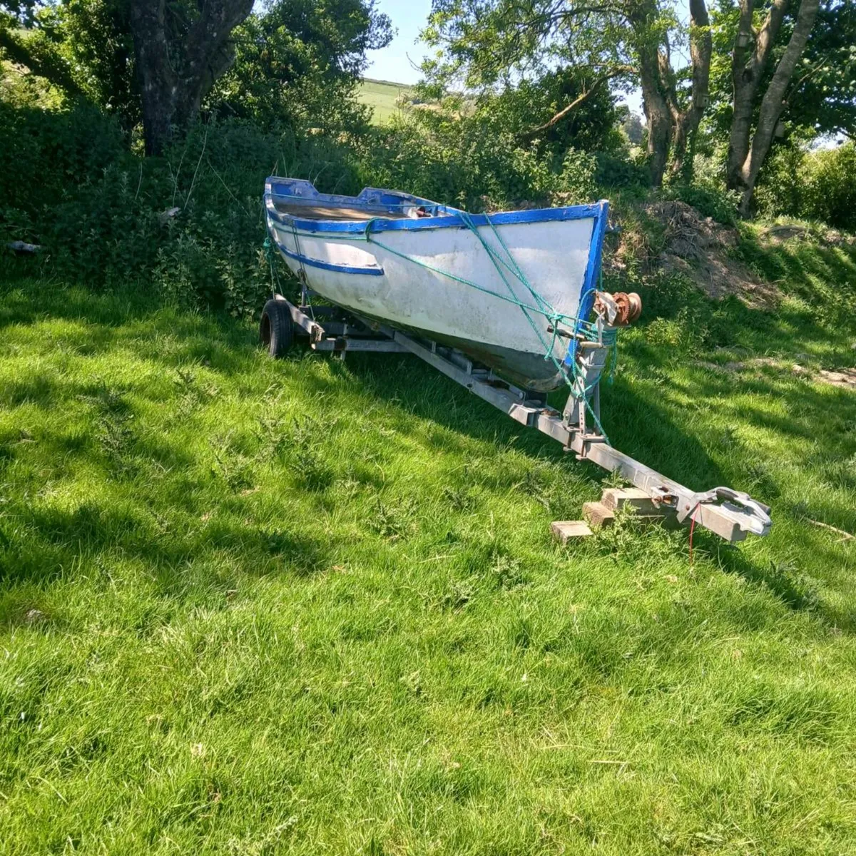 15ft boat / trailer . - Image 1