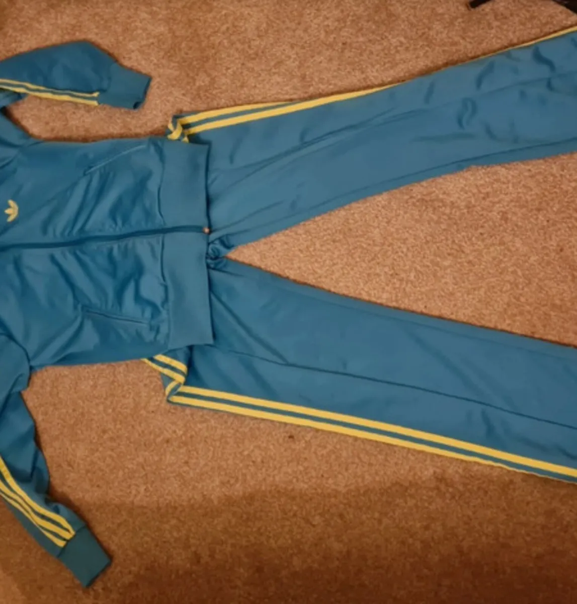 Track suit