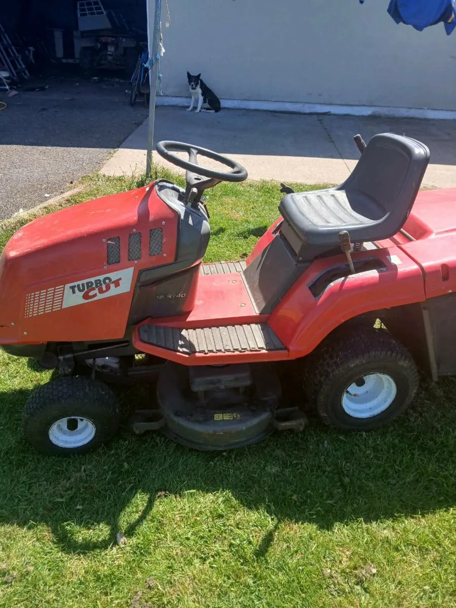 Ride on Lawn Mower - Image 2
