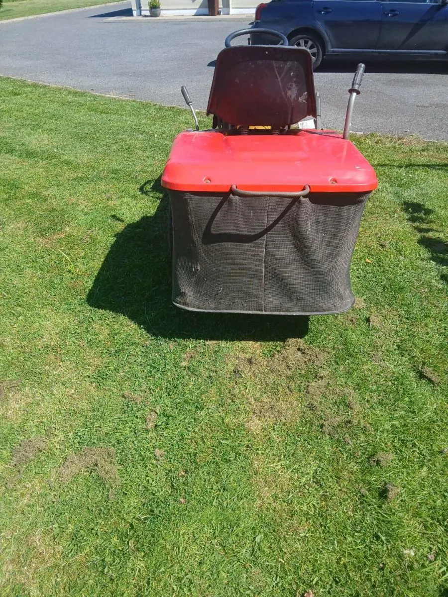 Ride on Lawn Mower - Image 4
