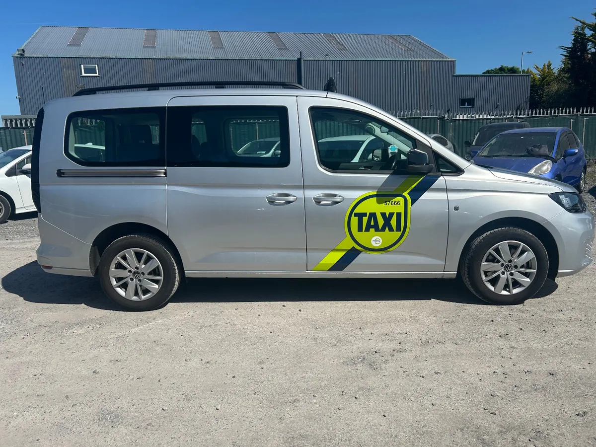 2024 Volkswagen Caddy 2.0 DIESEL AUTO TAXI SPEC - Image 4