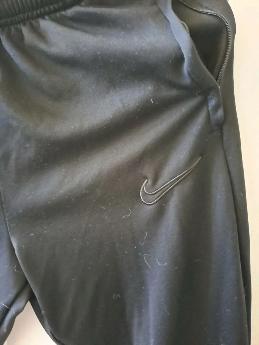 Dry Fit tracksuit bottoms Nike Size XL boys - Image 2