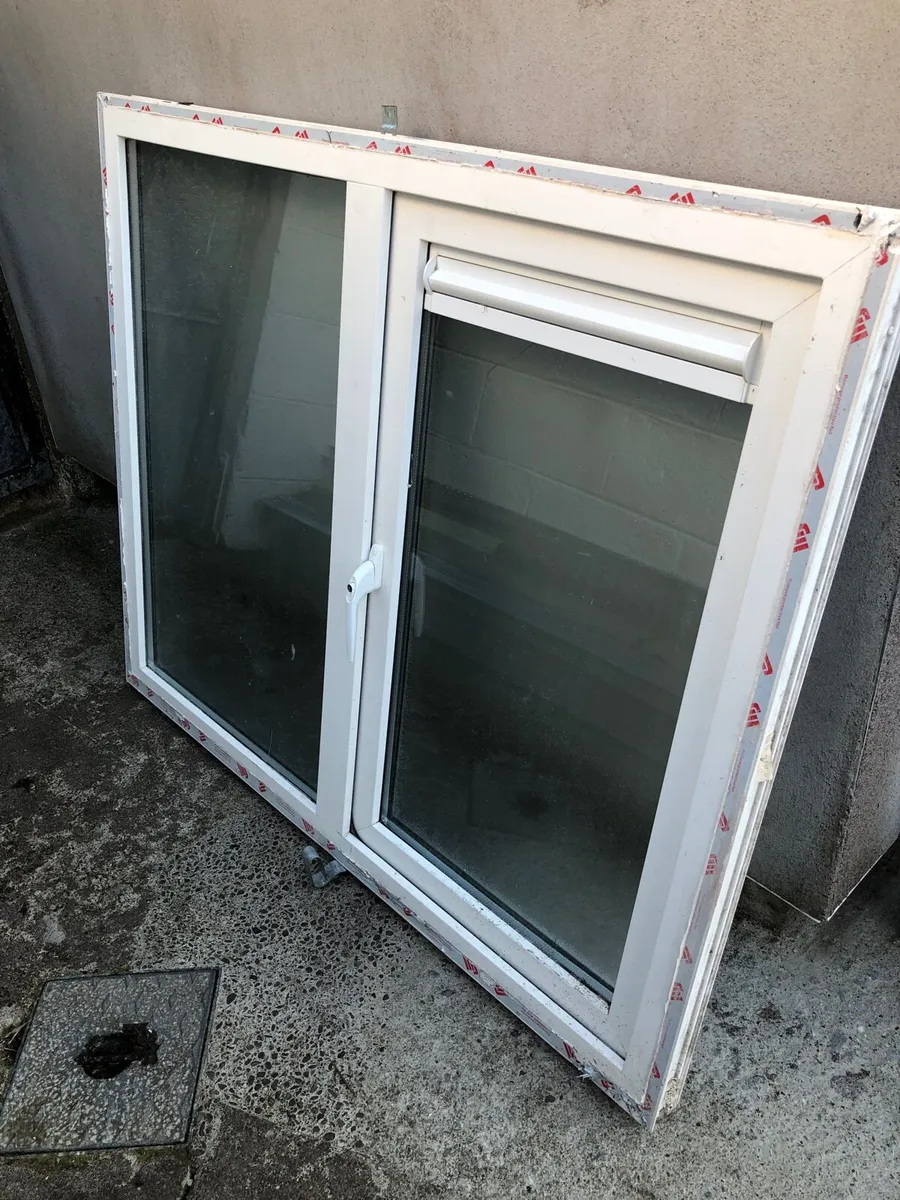 Pvc double glazed white bathroom window - Image 3