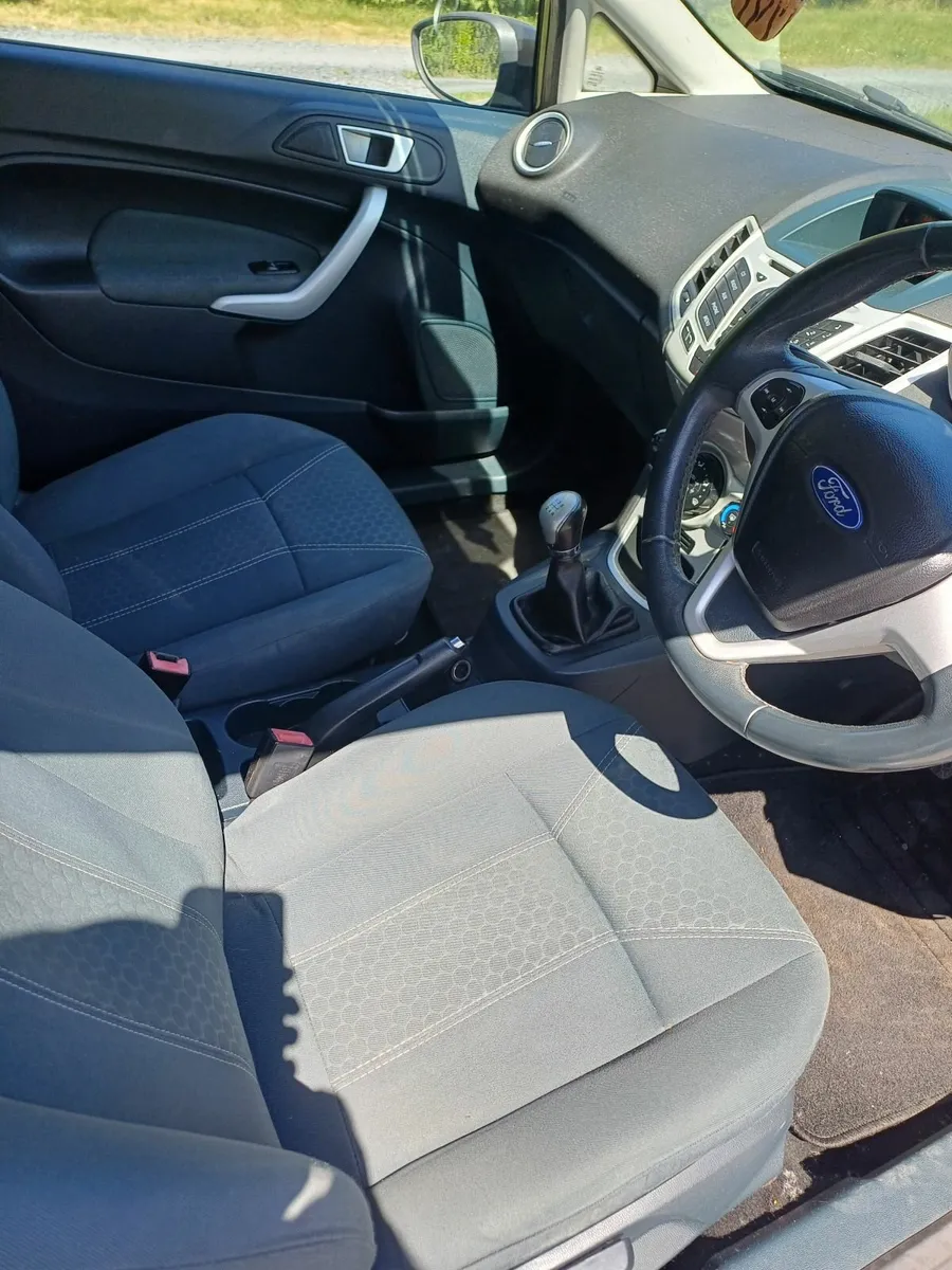 Ford Fiesta 2012 - Image 3
