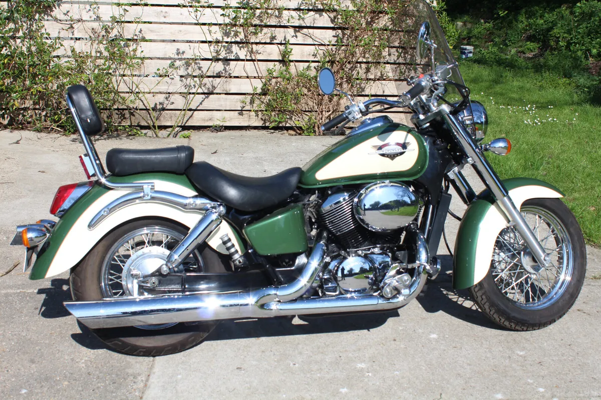 Honda Shadow 750 American Classic Edition - Image 2