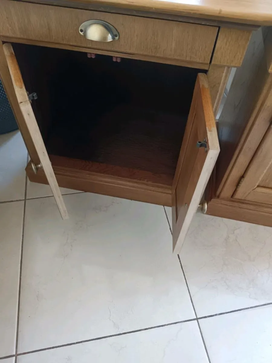 Bedside tables - Image 2