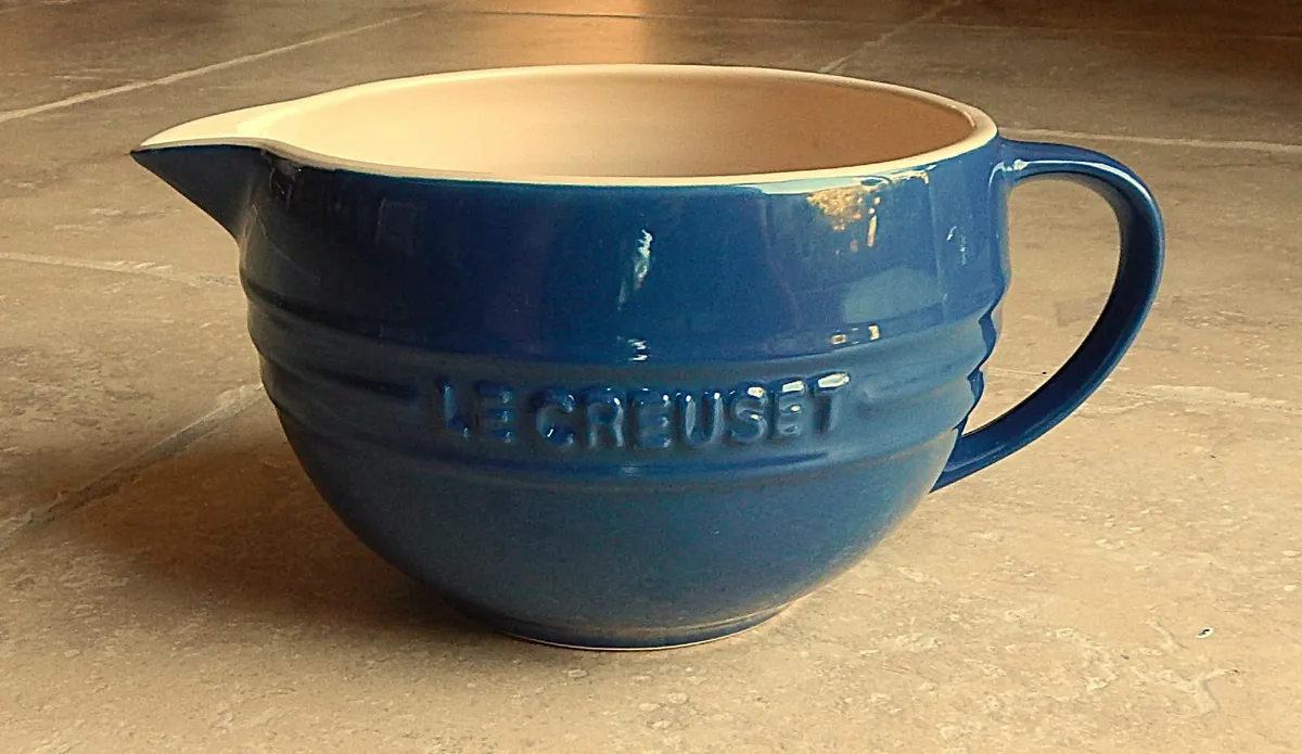 Le Creuset Large Mixing Bowl - Image 1
