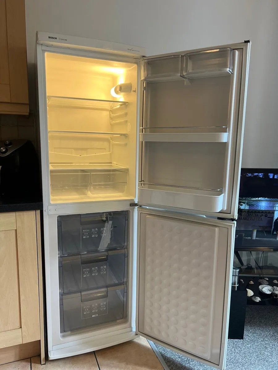 Big fridge/freezer - Image 2
