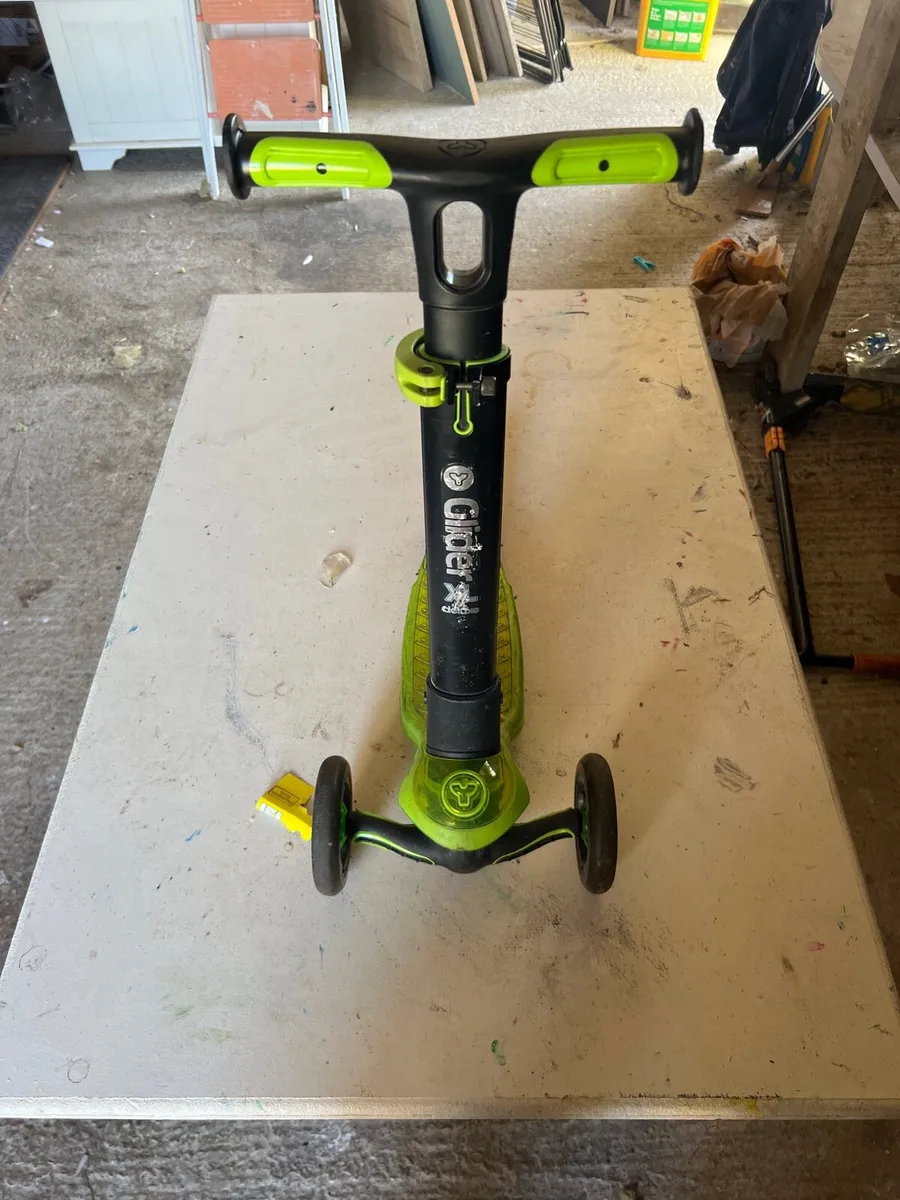 Scooter - Image 1