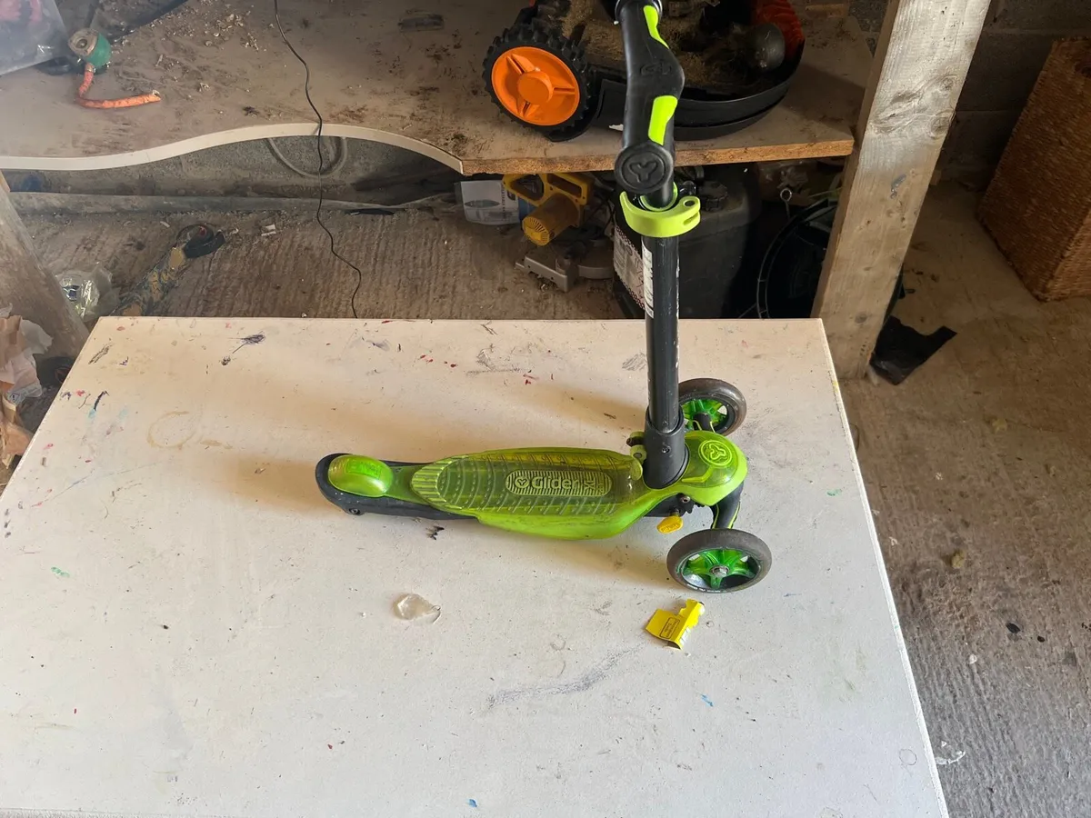 Scooter - Image 2
