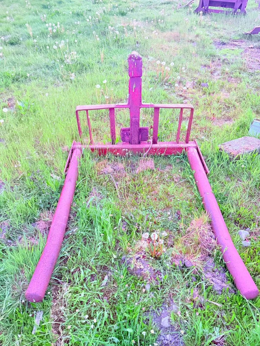 Bale Handler - Image 1