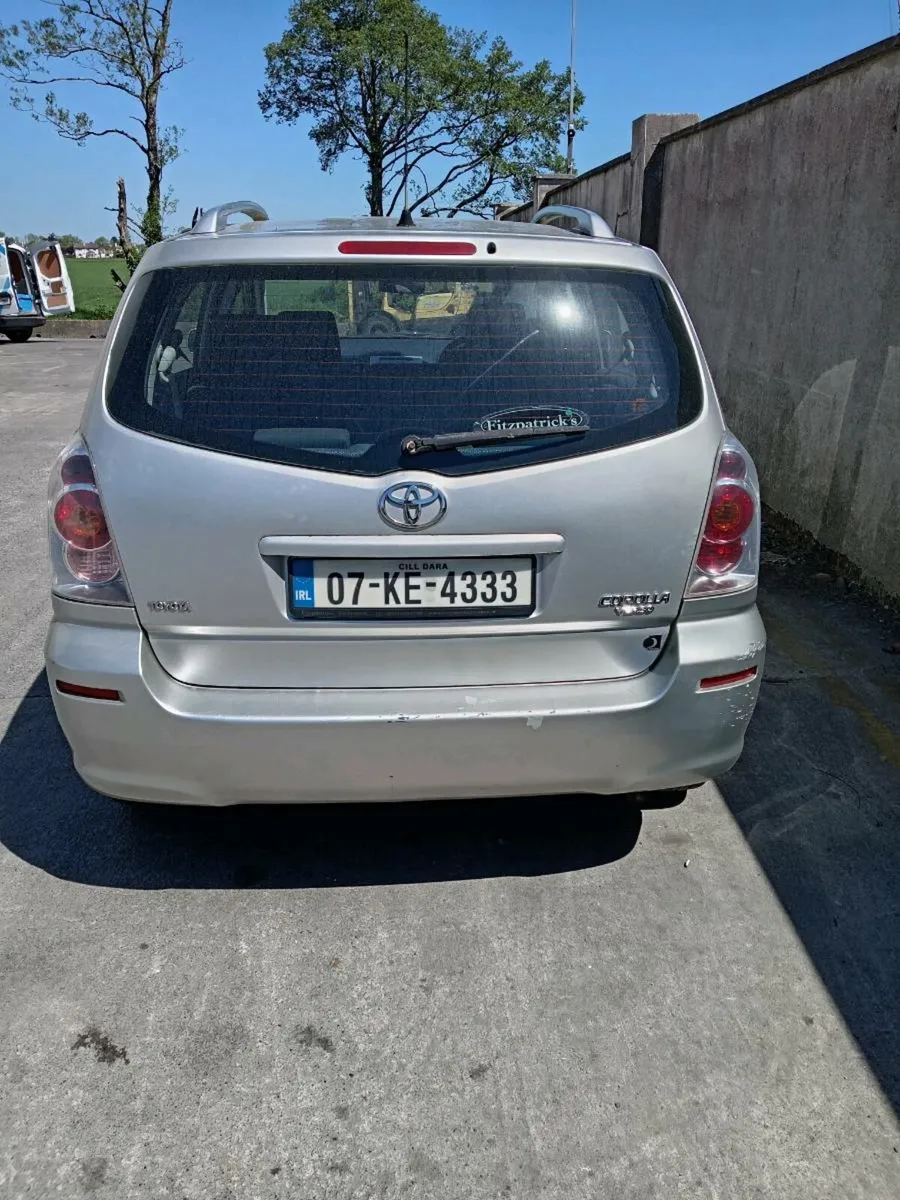 Toyota corolla verso - Image 3