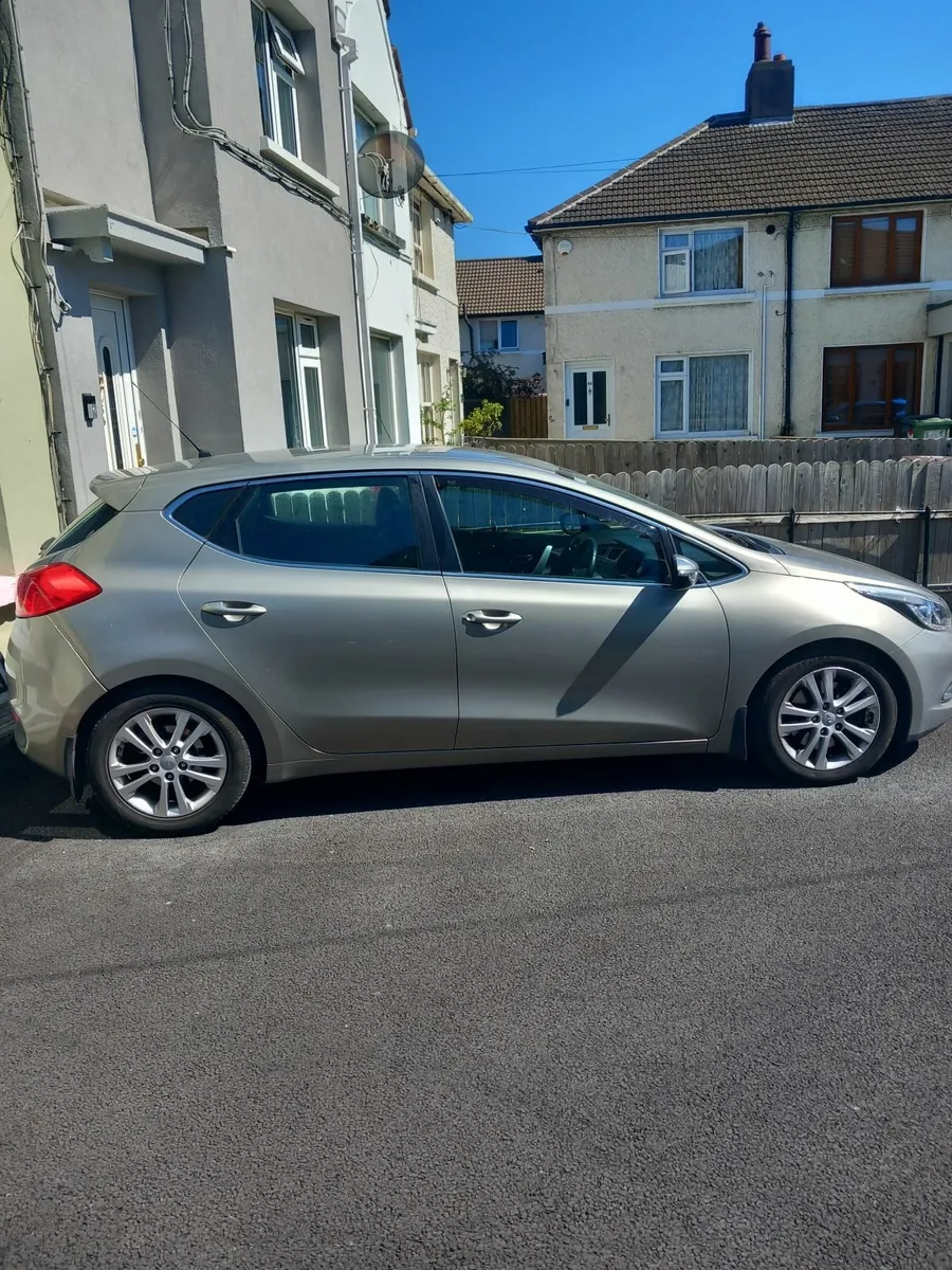 Kia Ceed 2015 - Image 4
