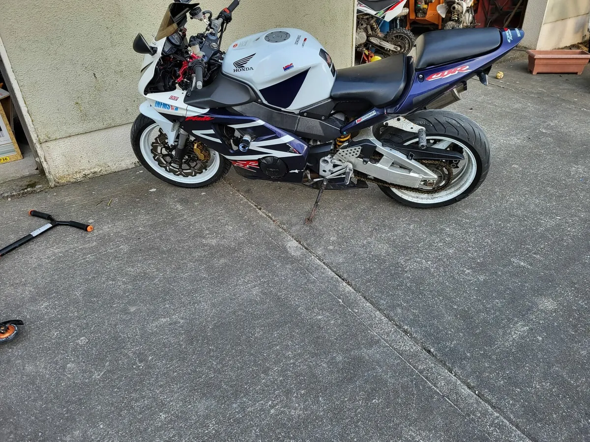 Honda fireblade 954 - Image 3